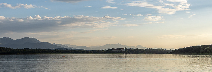 Chiemsee Herreninsel mit Kloster Herrenchiemsee, Chiemgauer Alpen