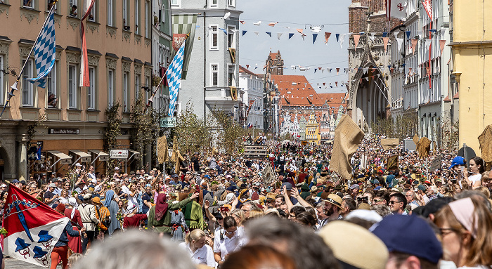 Dreifaltigkeitsplatz: Landshuter Hochzeit (Hochzeitszug)