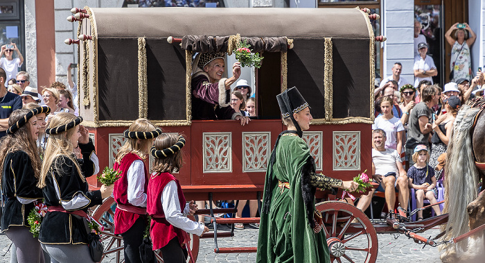 Dreifaltigkeitsplatz: Landshuter Hochzeit (Hochzeitszug) Landshut