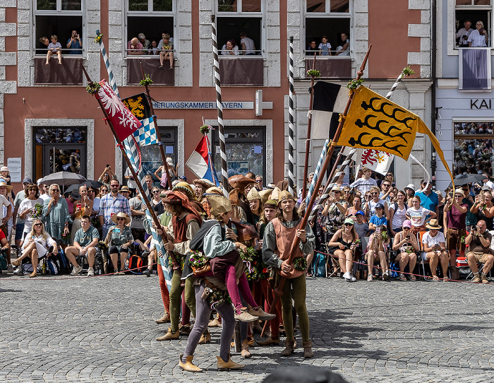 Dreifaltigkeitsplatz: Landshuter Hochzeit (Hochzeitszug) Landshut