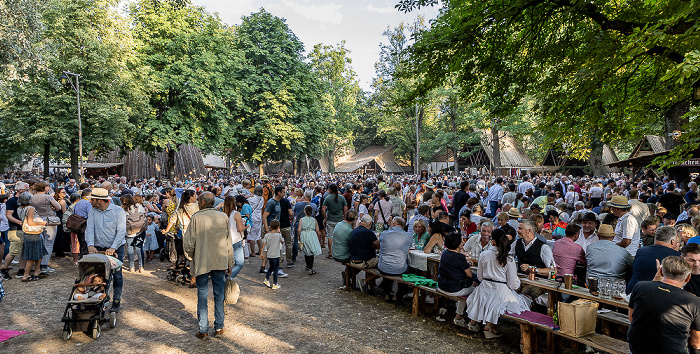 Ringelstecherwiese: Landshuter Hochzeit (Festwiese)