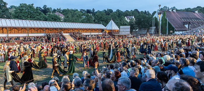 Ringelstecherwiese: Landshuter Hochzeit (Festliche Spiele im nächtlichen Lager) Landshut