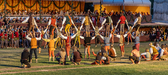 Ringelstecherwiese: Landshuter Hochzeit (Festliche Spiele im nächtlichen Lager) Landshut