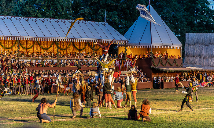 Ringelstecherwiese: Landshuter Hochzeit (Festliche Spiele im nächtlichen Lager)