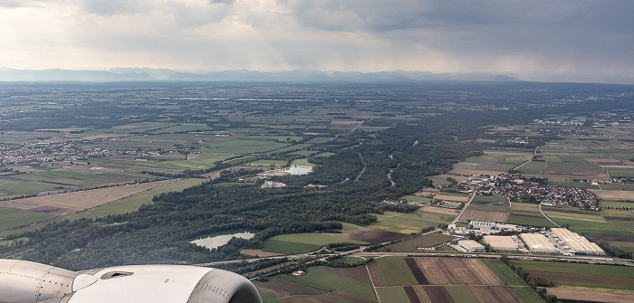 Landkreis Freising Bayern - Landkreis Feising: Bundesautobahn A 92, Isarauen, Isar 2023-08-25 Flug DLH2508 München Franz Josef Strauß (MUC/EDDM) - Birmingham (BHX/EGBB) Anschlussstelle Freising-Süd Hallbergmoos Mintraching Luftbild aerial photo