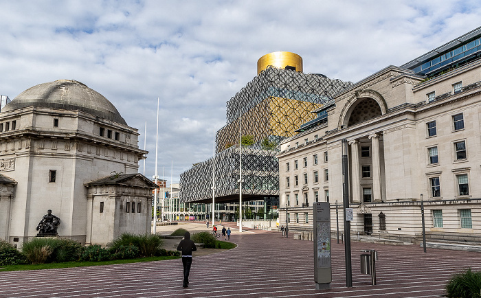 Centenary Square (v.l.): Hall of Memory, Library of Birmingham, Baskerville House
