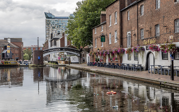 Birmingham Gas Street Basin: The Tap & Spile The Cube The Mailbox