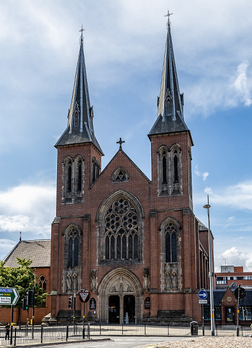 St Chads Circus Queensway: Metropolitan Cathedral Church and Basilica of Saint Chad Birmingham