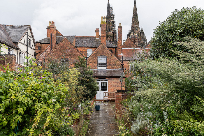 Lichfield Herb Garden des Erasmus Darwin House Lichfield Cathedral