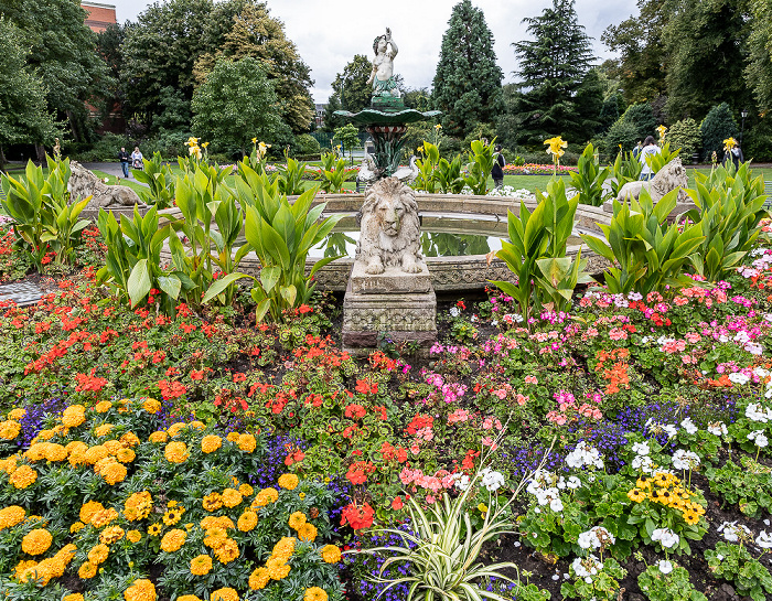 Lichfield Beacon Park: Chancellor Laws Fountain