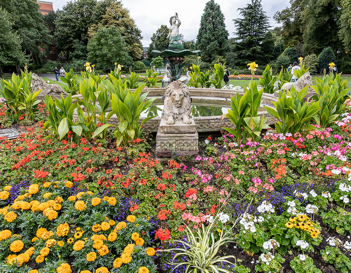 Beacon Park: Chancellor Laws Fountain Lichfield