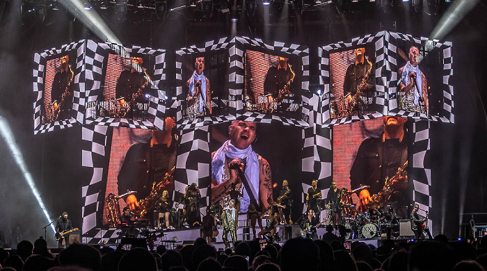 Sandringham Estate: Robbie Williams
