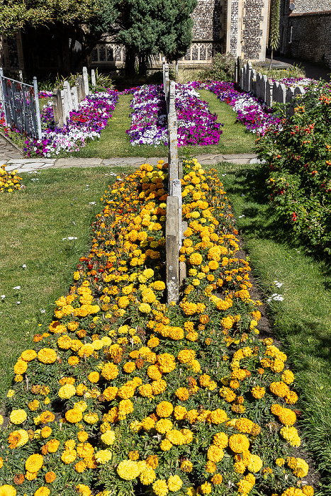 Friedhof der Saint Peter and Saint Paul Church Cromer