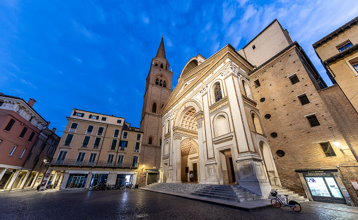 Piazza Mantegna: Basilica di Sant'Andrea Mantua