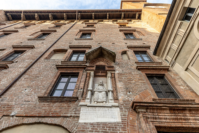 Mantua Piazza Broletto: Palazzo del Podestà und Torre del Broletto (rechts oben)