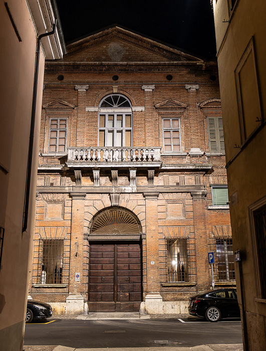 Via Cavour: Palazzo Barbetta Mantua