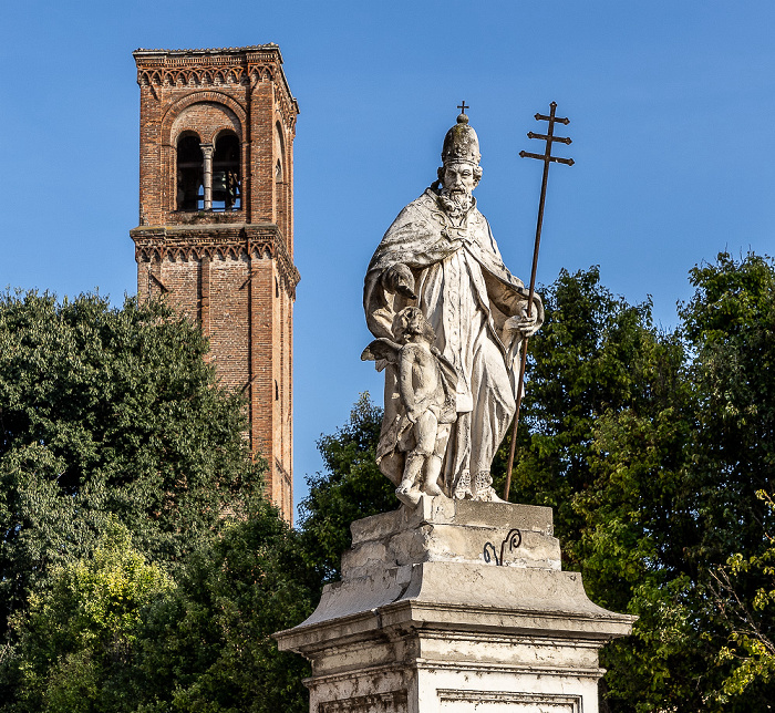 Mantua Monumento a San Silvestro Campanile di San Domenico
