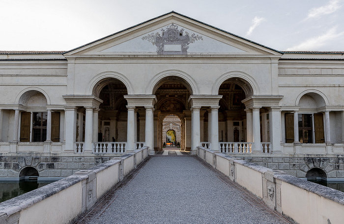 Palazzo Te: Loggia d'onore Mantua