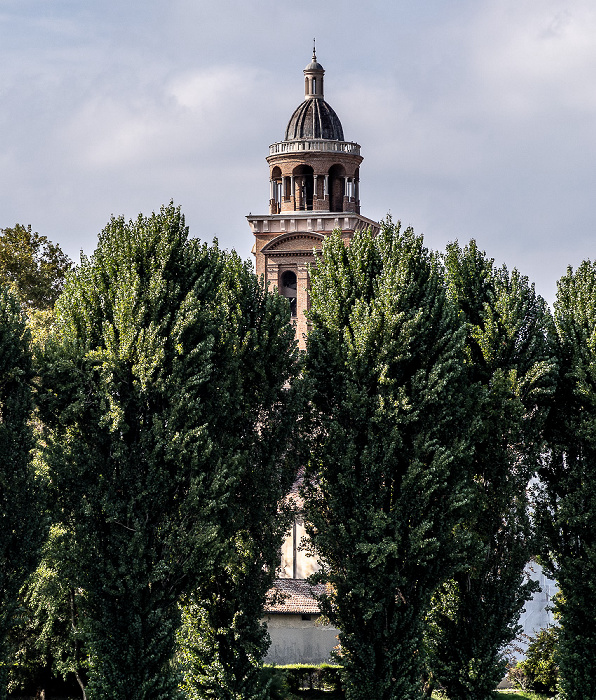 Centro storico mit der Basilica Palatina Santa Barbara Mantua