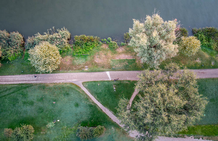Mantua Lungolago dei Gonzaga, Lago di Mezzo (Mincio) Luftbild aerial photo