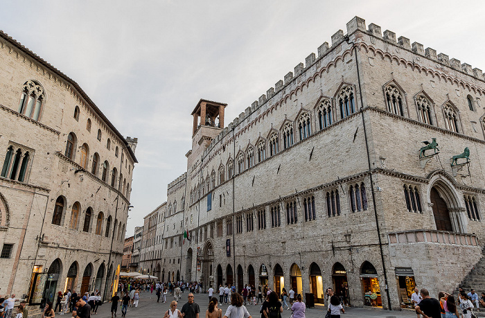 Corso Vannucci: Palazzo dei Priori Perugia