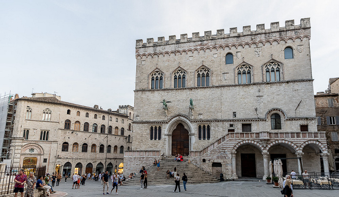 Piazza IV Novembre: Palazzo dei Priori Perugia