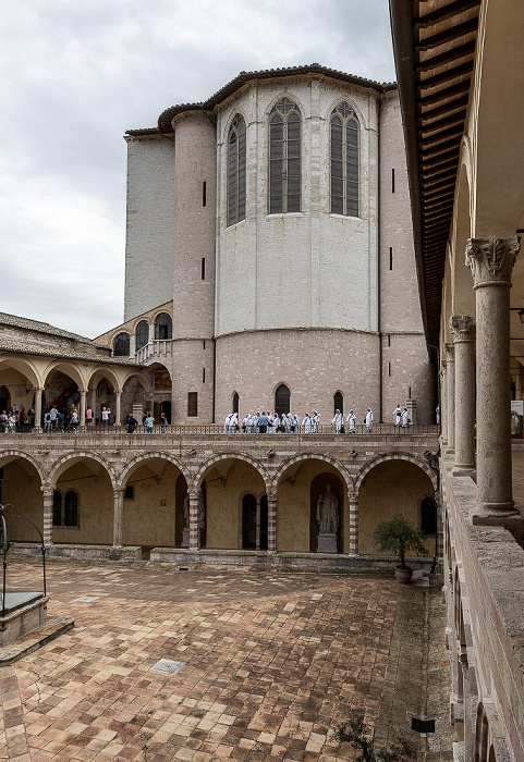 Sacro Convento d'Assisi mit dem Kreuzgang, Basilica di San Francesco d'Assisi Assisi