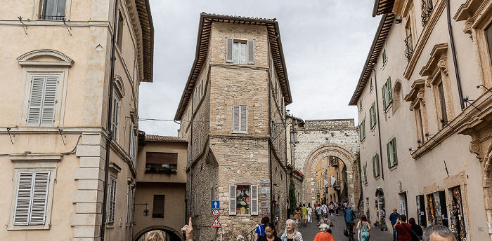 Assisi Via Santa Agnese (links), Via Santa Chiara