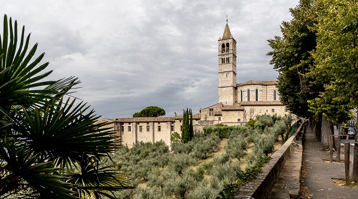 Via Borgo Aretino, Basilica di Santa Chiara Assisi