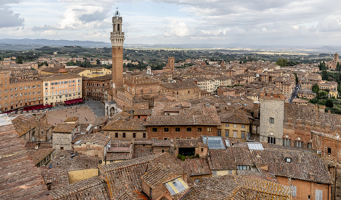 Siena Blick vom Facciatone Piazza del Campo Torre del Mangia