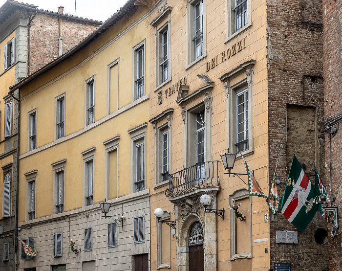Piazza Indipendenza: Teatro dell'Accademia dei Rozzi Siena