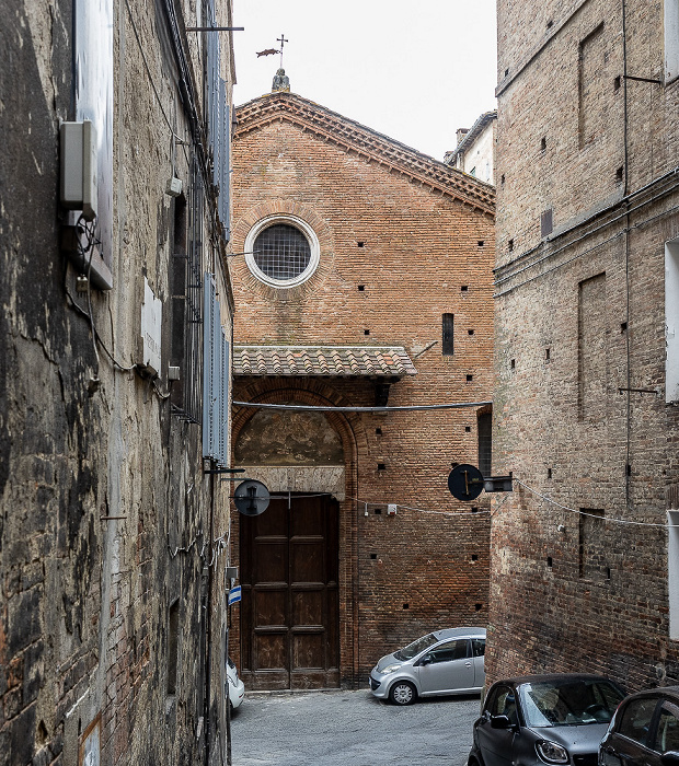 Siena Via San Pietro a Ovile, Chiesa di San Pietro a Ovile