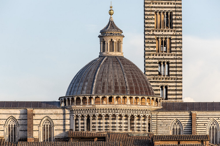 Blick von der Via Bruno Bonci: Duomo di Siena (Cattedrale Metropolitana di Santa Maria Assunta) Siena