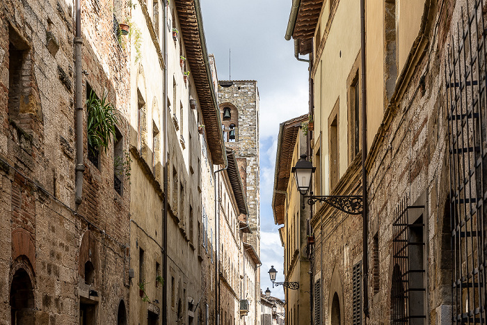 Colle di Val d’Elsa Via del Castello Cattedrale dei Santi Marziale e Alberto