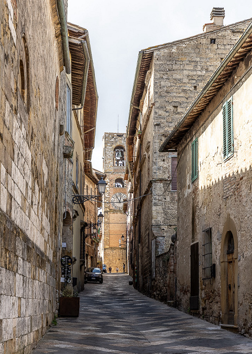 Colle di Val d’Elsa Via del Castello Cattedrale dei Santi Marziale e Alberto