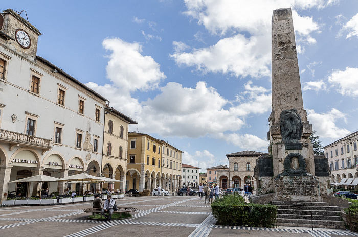 Colle di Val d’Elsa Piazza Arnolfo di Cambio