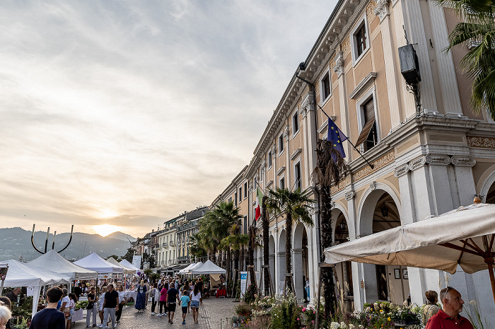 Salò Lungolago Giuseppe Zanardelli: I Giardini del Garda