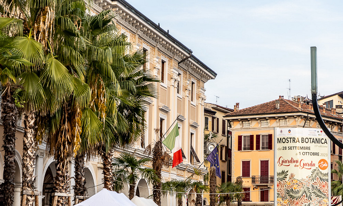 Lungolago Giuseppe Zanardelli: Municipio di Salò Salò