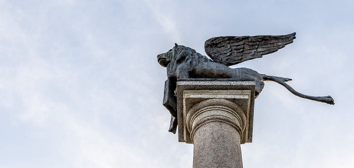 Salò Piazza della Serenissima: Monumento alla Serenissima