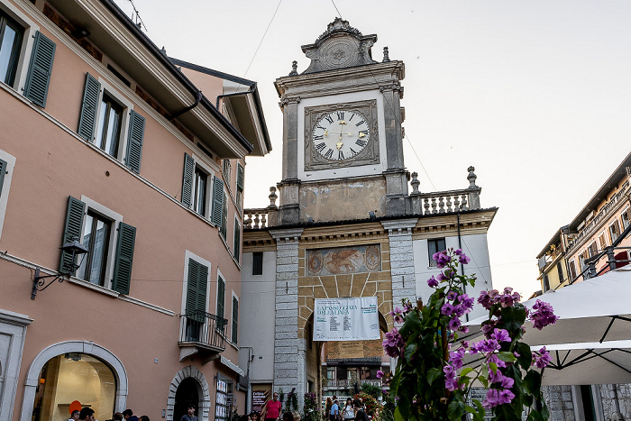 Salò Piazza Angelo Zanelli: Porta dell'Orologio