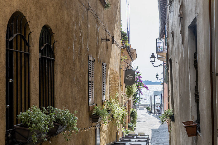 Gardone Riviera Vicolo al Lago