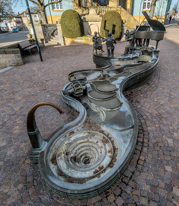 Donaueschingen Rathausplatz: Musikantenbrunnen