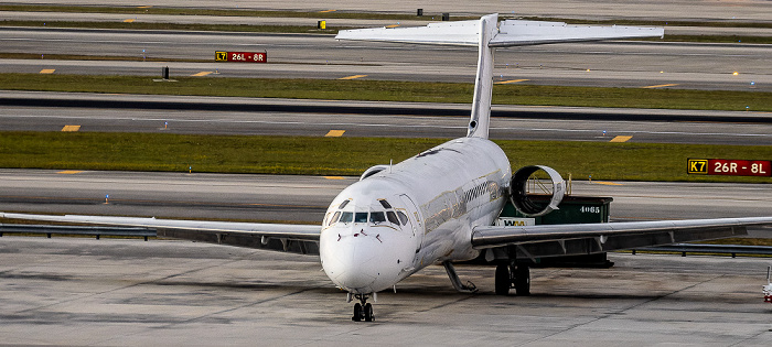 Blick aus dem Clarion Inn & Suites Miami International Airport: Miami International Airport Miami