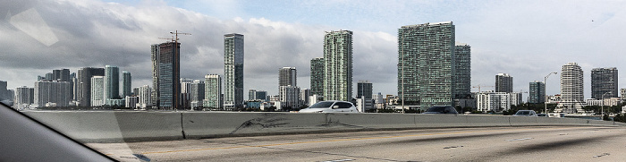 Blick vom Julia Tuttle Causeway (Interstate I-195) Miami