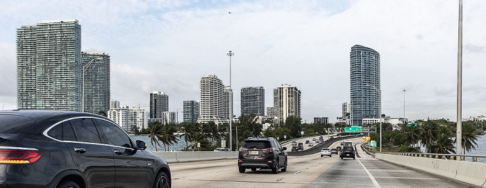Blick vom Julia Tuttle Causeway (Interstate I-195) Miami