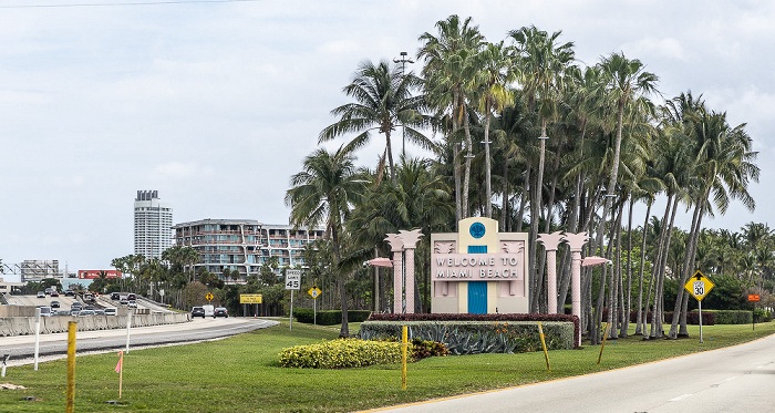 Julia Tuttle Causeway (Interstate I-195): Welcome to Miami Beach Sign Miami Beach