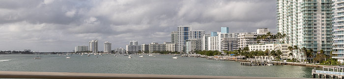 Blick vom MacArthur Causeway (Florida State Road A1A): Biscayne Bay Miami Beach
