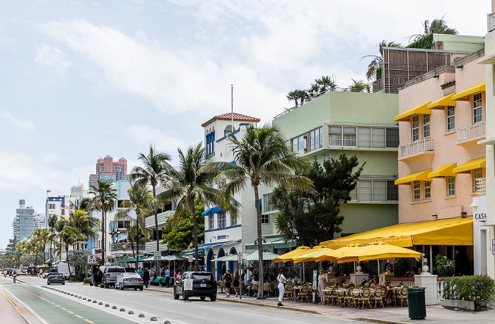 Ocean Drive (v.r.): Pelican Hotel, Pelican Café Miami Beach