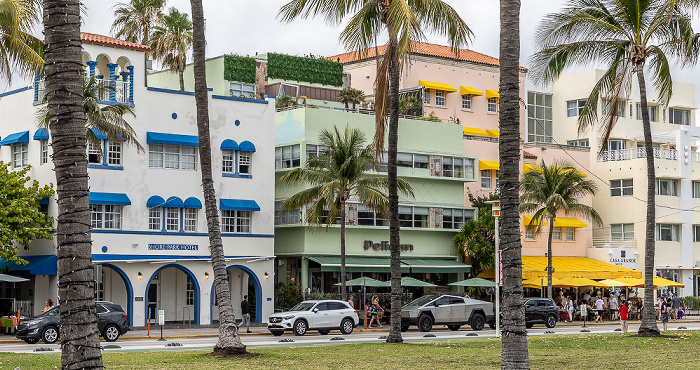 Ocean Drive (v.l.): Shore Park Hotel, Pelican Café, Pelican Hotel Miami Beach