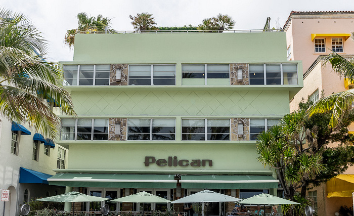 Ocean Drive: Pelican Café Miami Beach